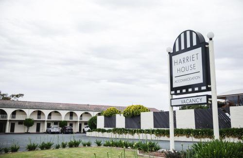 Tumut Hotel | Harriet House Tumut