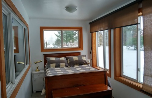 Harrison Mills Bed & Breakfast | Harrison Hammond House Farmstay