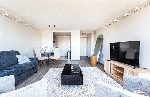 Downtown Hartford Apartment | Hartford Cityscape|Bushnell Park|Downtown Skyline