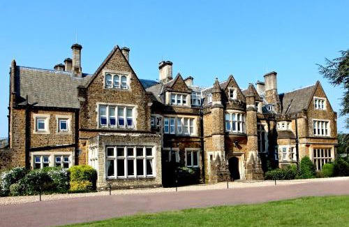 Betchworth Hotel | Hartsfield Manor
