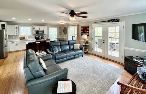 Lavonia House | Hartwell waterfront home -game room, boat slip, firepit, golf cart, pet-friendly