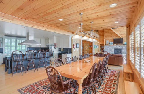 James Creek Cabin | Harvey's Landing- Mountain top lodge with spectacular views, Shy Beaver Boat Launch