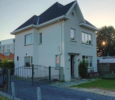 Hasselt House | Hasselt House