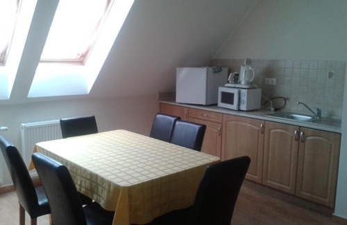 Zsira House | Határmenti Vendégház