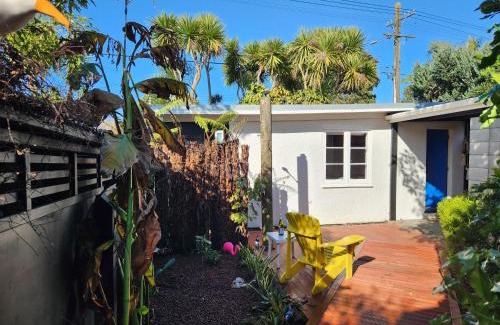Waikanae Apartment | 'Haumoana' in Olde Beach.