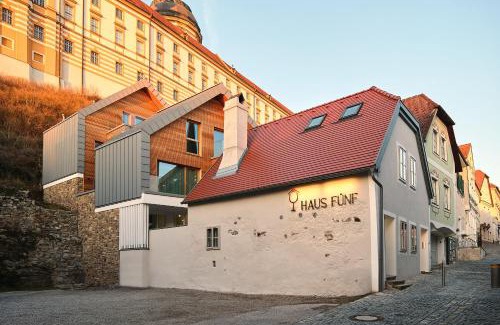 Melk Apartment | Haus Fünf mit 2 Apartments und Studio-Loft mit Terrasse