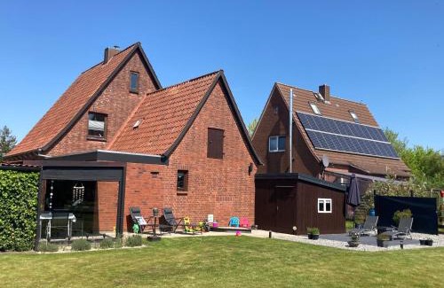 Althemmoor House | Haus HERNA by fewo-plan WING120 Nähe Nordsee, Kreidesee Hemmoor und Naturpark Wingst