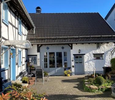 Lommersdorf House | Haus-Hoeppches