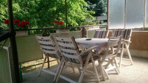 Zuglo House | Haus in Budapest mit Garten