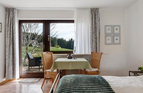 Schwarzenbach Apartment | Haus Janßen-Wehrle