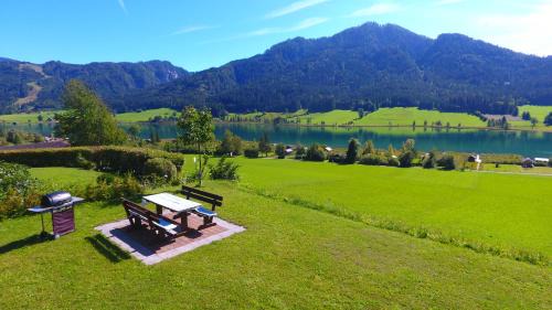 Weissensee Apartment | Haus Jank