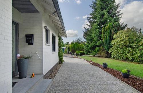 Loppersum House | Haus Schlossgarten
