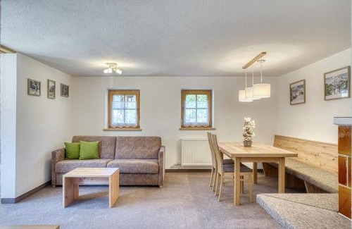 Pettneu am Arlberg Apartment | Haus St. Bernard