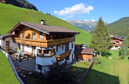 Juns Apartment | Haus Sunnseiten