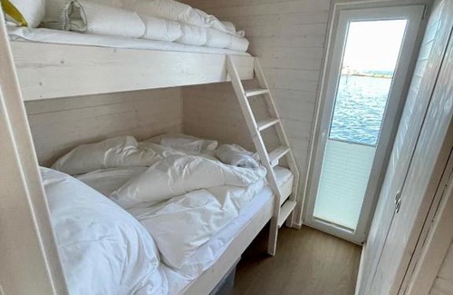 Ostholstein House | Hausboot Lillemor Burgtiefe