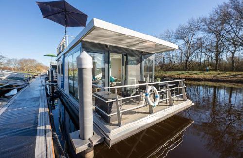Bad Bederkesa House | Hausboot "Seestern"