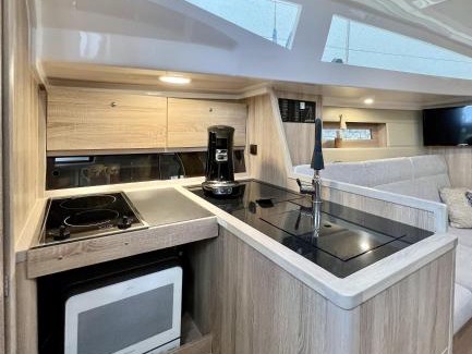 Ostholstein Boat Rental | Hausboot Segelyacht Nui