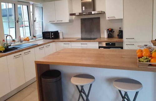 Frasnes-lez-Buissenal Apartment | Hauts Des Collines