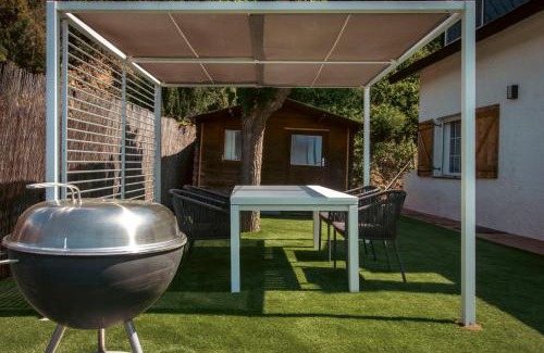 Sant Cebria de Vallalta House | Hauzify I Casa Montjuïc
