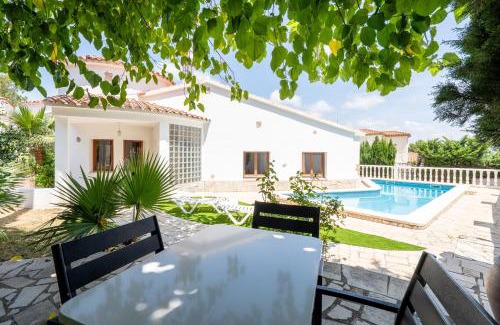 Vandellos i l'Hospitalet de l'Infant Villa | Hauzify I Villa Parc