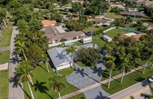 McGregor Apartment | Havana Nights King Bed Sofabed Patio Wi-fi