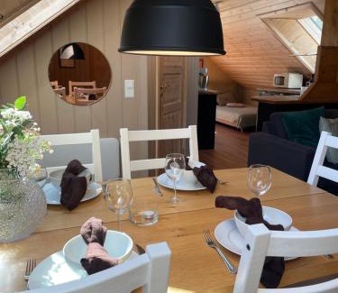 Farsund Apartment | Havbris apartment with sea view in Borhaug, Farsund