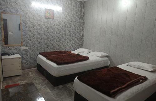 Nizamuddin East Hotel | Haveli Heritage - 200 Meters from Nizamuddin Railway Station