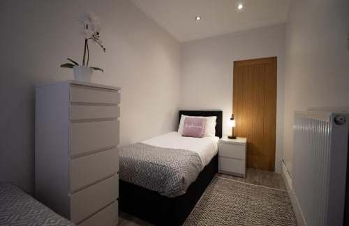 Barry Bed & Breakfast | Haven House Rooms, Barry