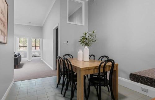 Newcastle West Apartment | Haven on Hunter 500m to Civic Theatre