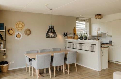 Heeg House | Havenvilla | 6 personen - Boutique Parc Pharshoeke