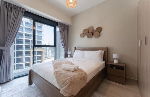 Nad Al Sheba Apartment | HAVN - 1 Bedroom Unit in Azizi Riviera, Meydan