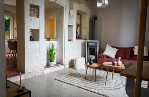 Angouleme House | Havre de paix avec BALNEO SPA - Maison idéal pour couple - Famille & pro - Parking privé et gratuit - Wifi et bureau pour travailler - Jusqu'à 6 personnes