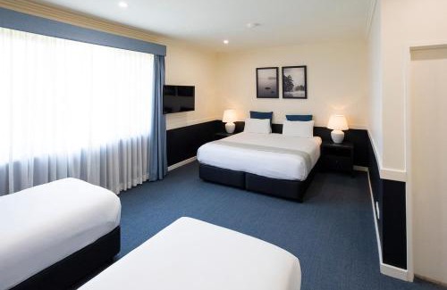 Clarendon Hotel | Hawkesbury Race Club Motel