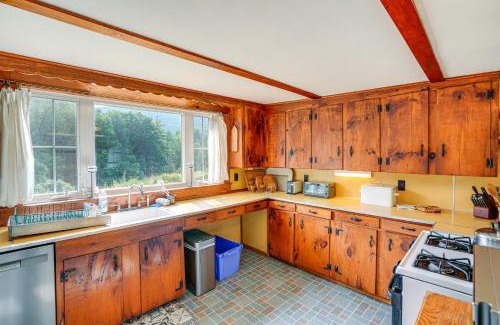 Hawley House | Hawley Home with Deck and Mtn Views Swim, Ski and More!