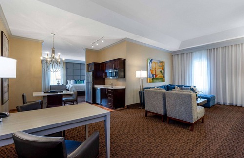 Palm Beach - West Palm Beach Hotel | Hawthorn Extended Stay by Wyndham West Palm Beach
