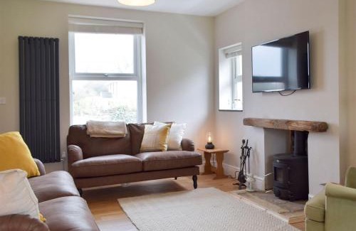 Scurlage House | Hawthorns In Gower