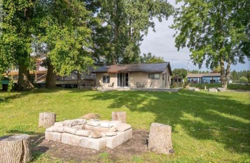 Greater Napanee House | Hay Bay Haven on the Water