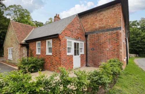 Elcot House | Hazel