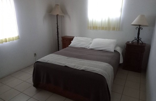 La Ribera Bed & Breakfast | HdP: Room #5 Budget Traveler with (2) queen size beds and sofa bed