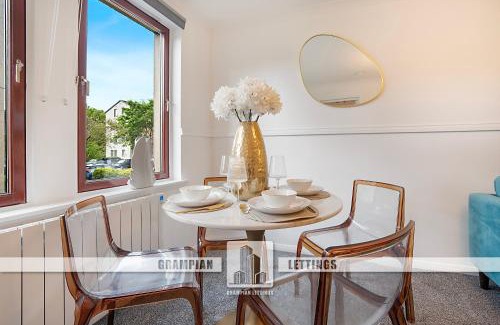 Central Aberdeen Apartment | Headland Court Apartment - Grampian Lettings
