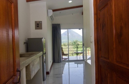 El Fosforo House | Headline