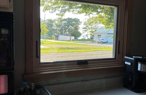 North East House | Heard it Through the Grapevine is a charming 3 - bedroom house in North East PA.