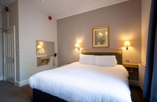 Helmdon Hotel | Heart of England, Northampton by Marston's Inns