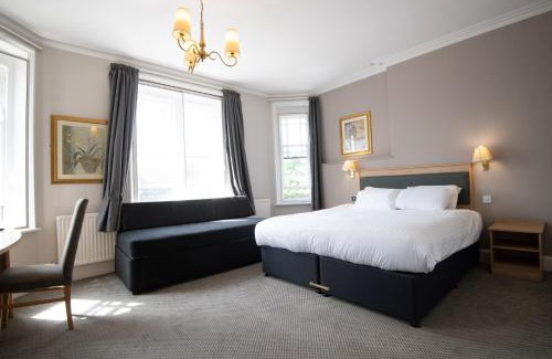 Helmdon Hotel | Heart of England, Northampton by Marston's Inns
