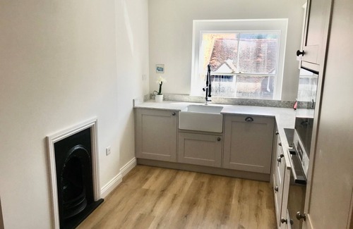 Henley-on-Thames Apartment | Heart Of Henley 1 Bed Luxurious Apartment. Ascot Suite