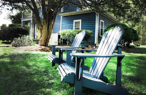Irvington House | Heart of Irvington w/Fireplace Walk to Tides Inn & restaurants - Dog friendly!