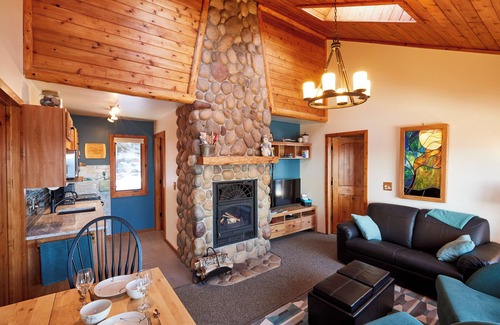 Schroeder Cottage | Heart of Superior Lake Cabin: 15 Mi to Lutsen Mtn!