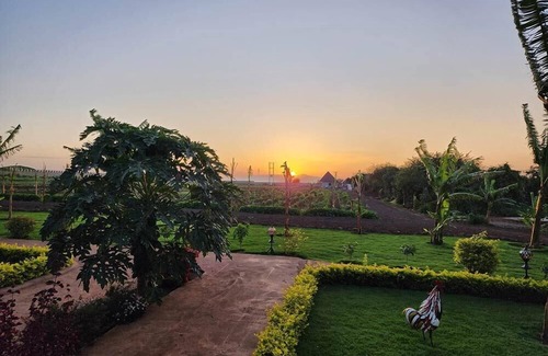 Mto wa Mbu Resort | Heart&Soul Lodge