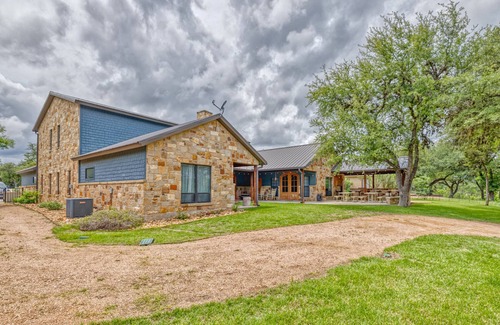 Concan House | Heartstone Subdivsion with pool and river frontage