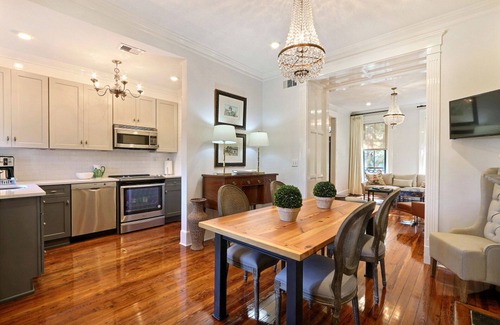 Historic Downtown Savannah Apartment | Heated Pool Access | 5*Clean | Flex Cancelation